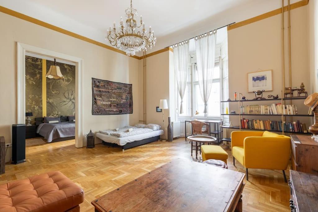 Bourgeois Boheme Apt. 88 M² City Center Budapest Eksteriør bilde