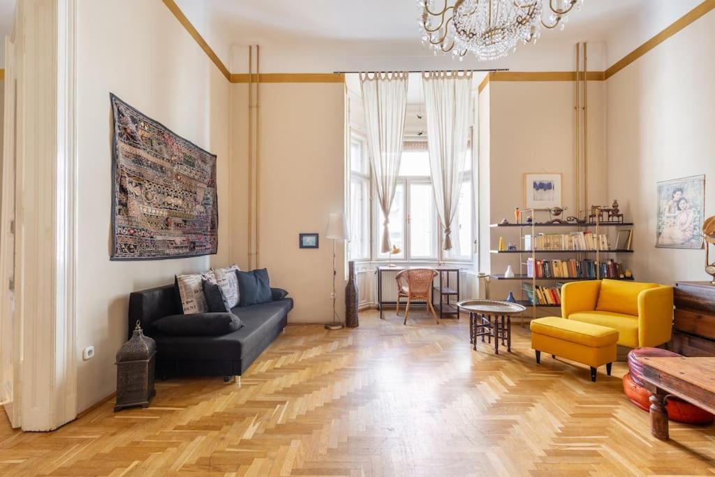 Bourgeois Boheme Apt. 88 M² City Center Budapest Eksteriør bilde