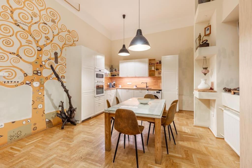 Bourgeois Boheme Apt. 88 M² City Center Budapest Eksteriør bilde