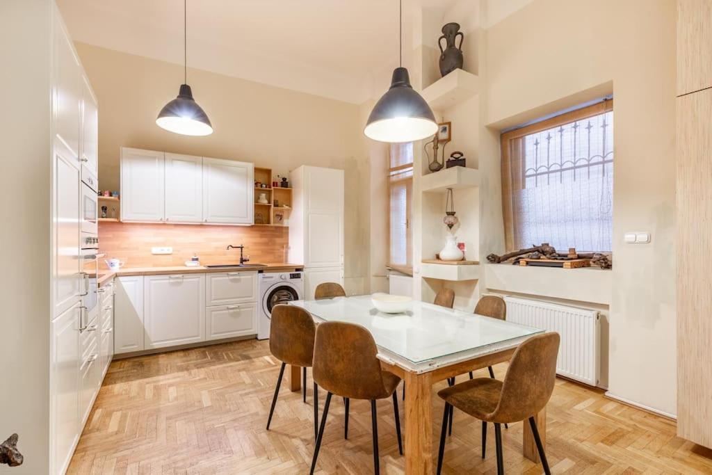 Bourgeois Boheme Apt. 88 M² City Center Budapest Eksteriør bilde