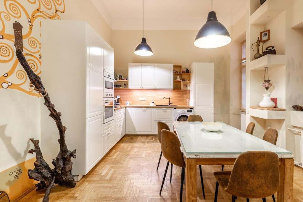 Bourgeois Boheme Apt. 88 M² City Center Budapest Eksteriør bilde