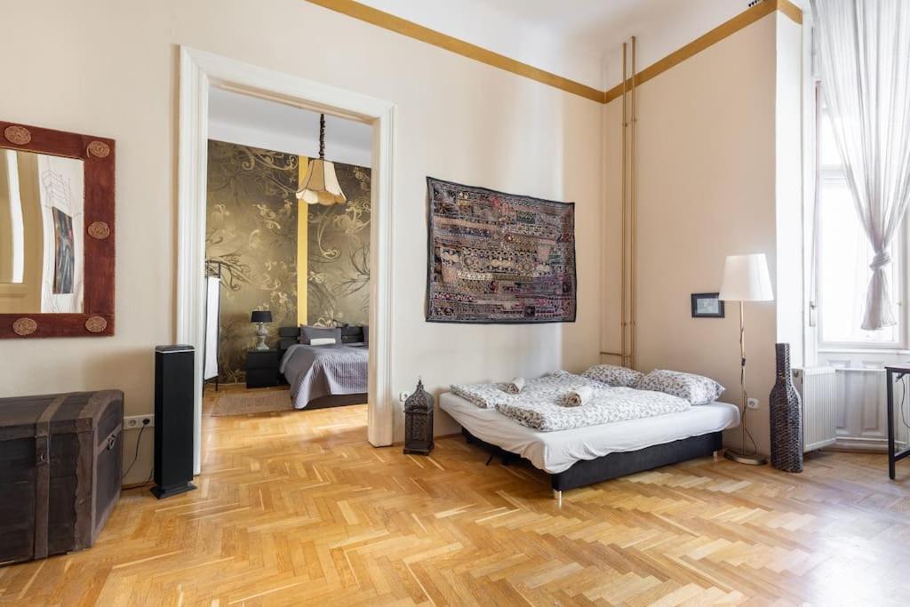 Bourgeois Boheme Apt. 88 M² City Center Budapest Eksteriør bilde