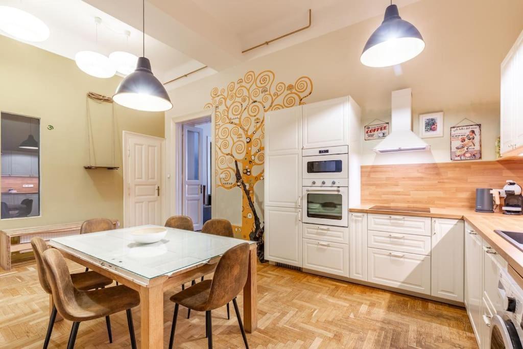 Bourgeois Boheme Apt. 88 M² City Center Budapest Eksteriør bilde