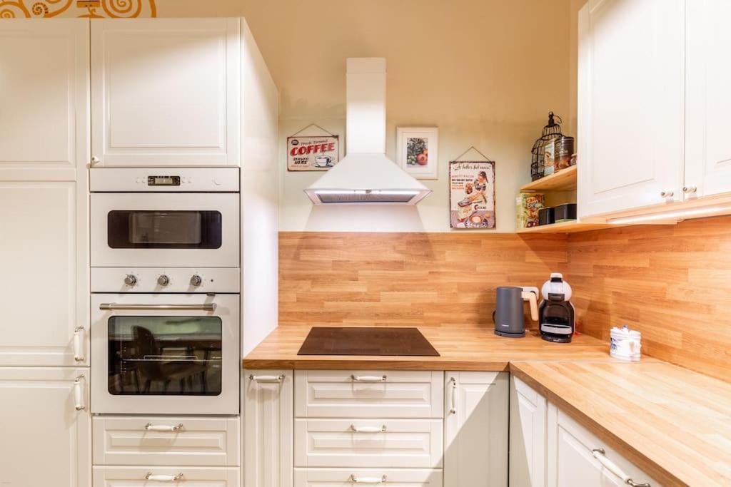 Bourgeois Boheme Apt. 88 M² City Center Budapest Eksteriør bilde